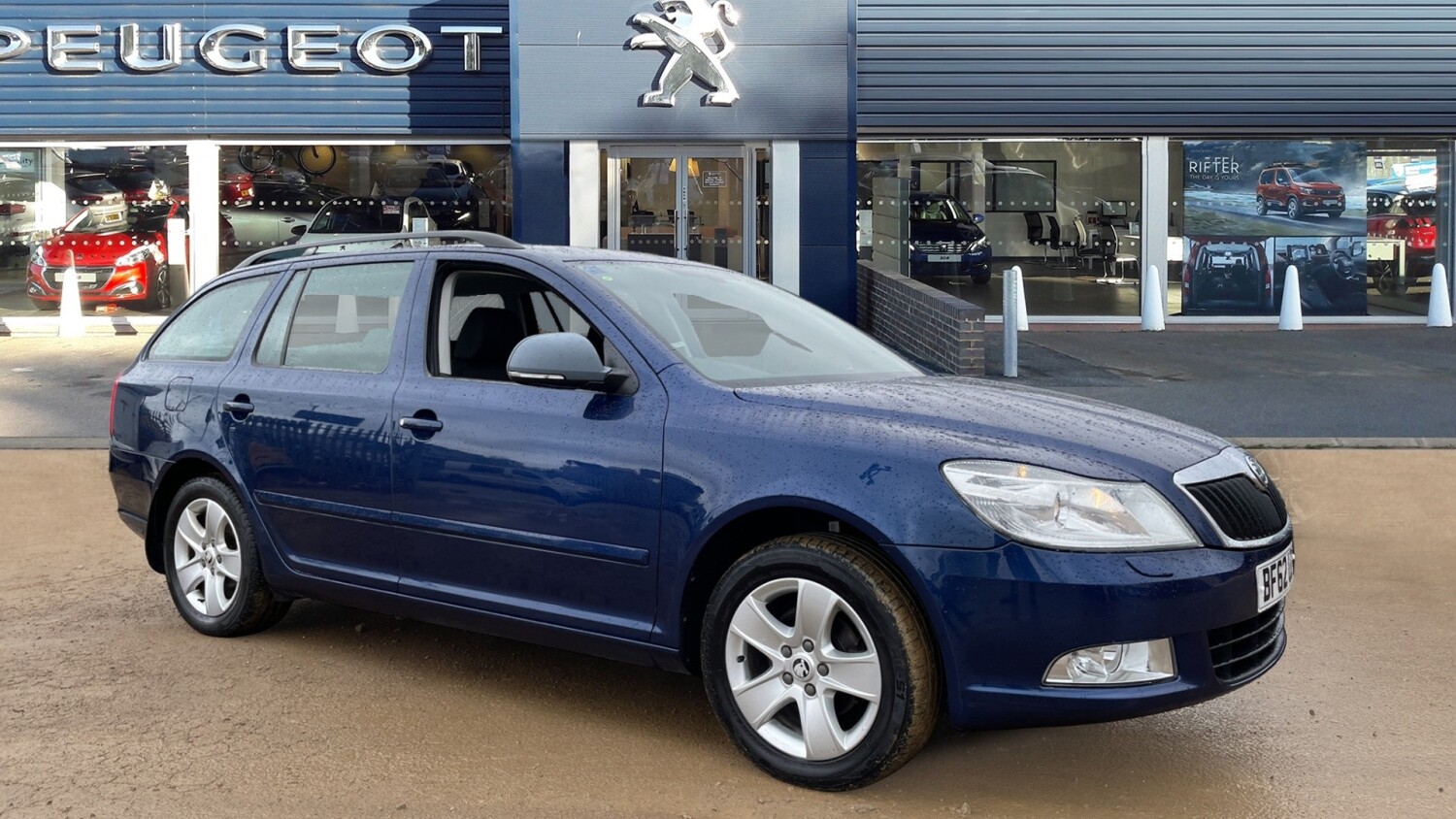 Used SKODA Octavia 1.6 TDI CR Elegance 5dr DSG Diesel Estate For Sale ...